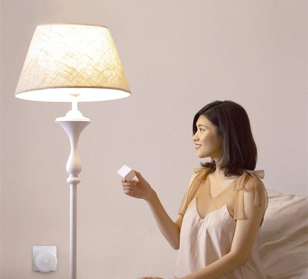 Aqara Smart LED -Glühbirne Illumination Zigbee 9W E27 2700K6500K Weiße Farbe 220240V Fernlicht für Xiaomi Home MiHome5418589