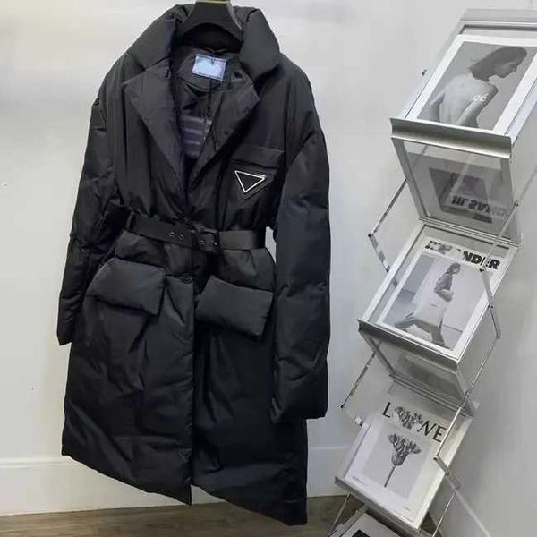 Parka in piumino da donna Piumino da donna Cappotto corto con cintura Colletto Pane Calore addensato Piumino militare Cappotto medio lungo casual