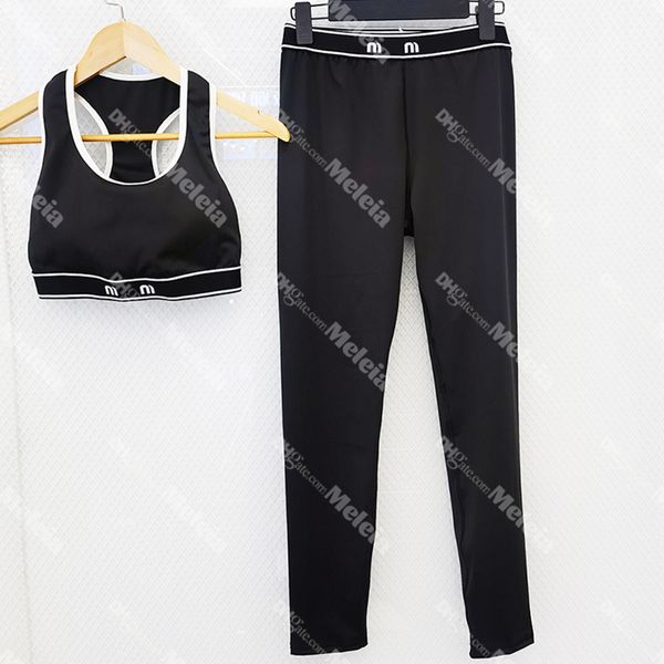 Women Letter Tracksuits Sport Activewear für Lady Girl Schwarz ärmellose geschnittene Yoga -Outfits sexy gepolsterte Fitnesstanks Tops Leggings Set Set