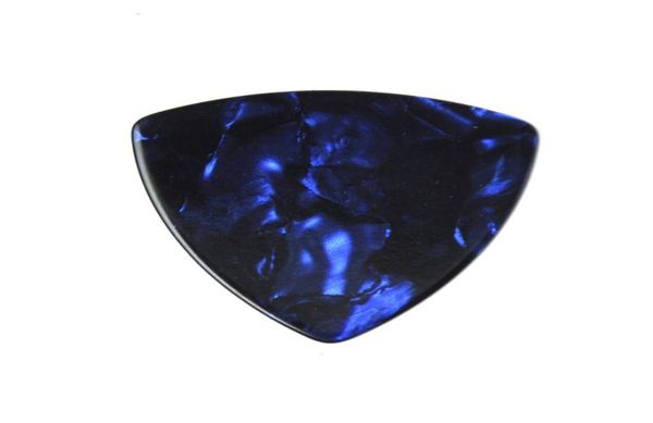 Cellulóide 346 Triângulo arredondado Picks 071mm 100pcs Pearl Blue2357828