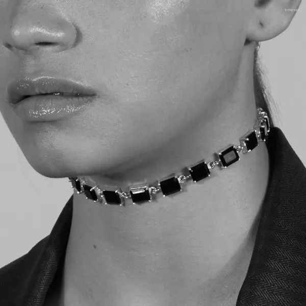 Anhänger Halsketten handgefertigt schwarze Kristall Halskette klobig Chokerschmuck für Frauen Einfacher einschicht rechteckiger Kettenkragen Juwelier