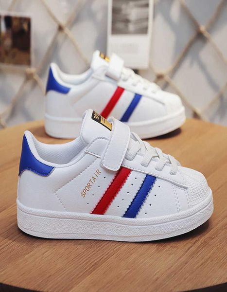 Scarpe per bambini casual per bambini Sneaker Stili di guscio di moda Stili scivolare su ragazzi traspiratori di ragazze Tenis Infantil 2107297355210