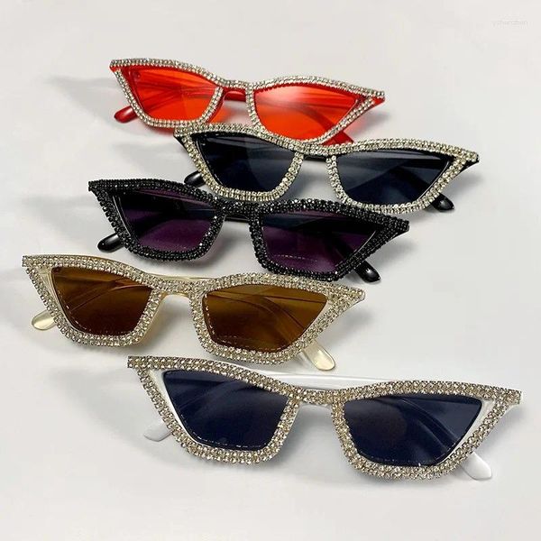 Occhiali da sole Moda Diamond Cat Eye Donna Uomo Designer Glitter Triangle Occhiali da sole UV400 Shades Occhiali da vista Occhiali