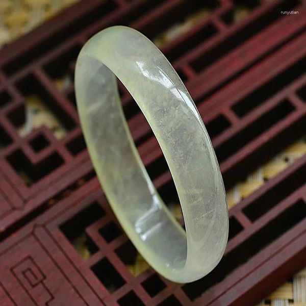 Armreif natürliches birmanisches Jade -Armband Liggrün durch Oval Royal B0020