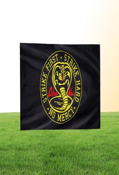 Cobra Kai Strike ilk sert merhametsiz 3x5ft bayraklar 100d polyester afişler kapalı açık açık canlı renk yüksek kaliteli iki pirinç gro3923224