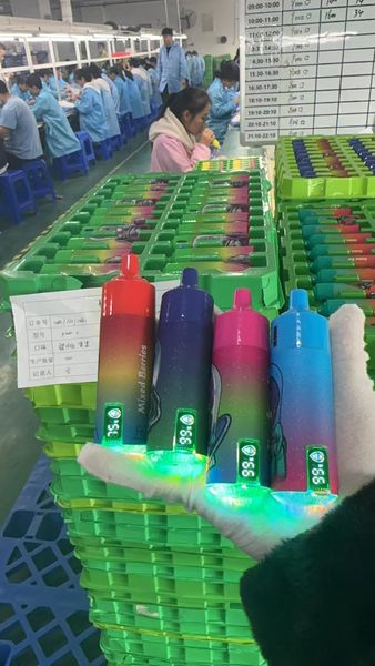 NUOVO RANDM TORNADO RANDM ORIGINALE 9000 PRO 9K SUFS INDICATORE OLIO DI VAPE OLIO DI VAPE LUCE RGB 20 Colori disponibili