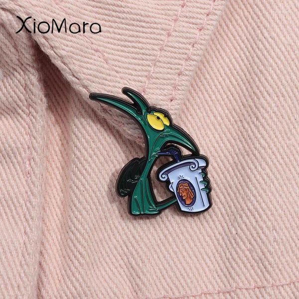 Broschen Hercules Panic Drinking Soda Emaille Pin Cartoon Lustige Bösewichte Anime Charakter Brosche Revers Rucksack Abzeichen Schmuck Geschenk für Kinder