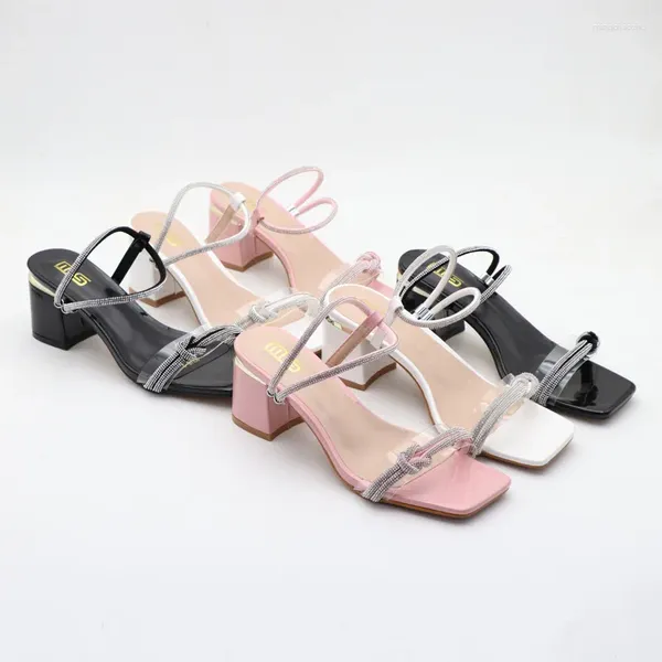 Chinelos Bege Sandálias de Salto Quadrado Glitter Slides Sapatos Femininos Baixo Senhoras Moda Grande Tamanho Preto Bloco Jelly 2023 High F