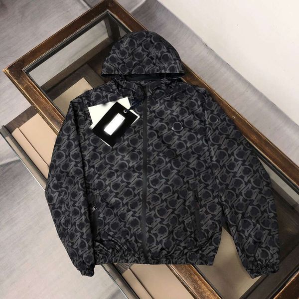 Herrenmode-Designer Chaopai, klassisch, neue bedruckte Kapuzenjacke, bequemer Mantel mit Oberteil