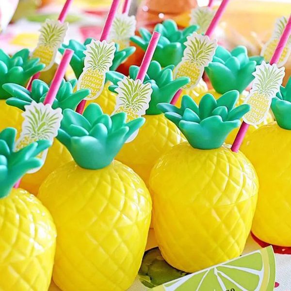 6pcs Tropische Sommer Ananas Kokosnuss -Trinkbecher Strohbecher Flamingo Hawaiian Luau Beach Pool Geburtstagsfeier Dekorationen 231227