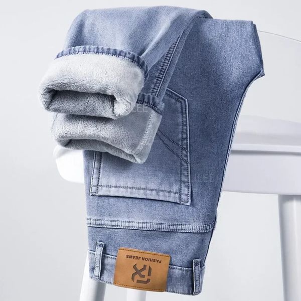 Inverno velo grosso quente jeans clássico marca negócios casual masculino cabido estiramento reto cintura média denim 2312129