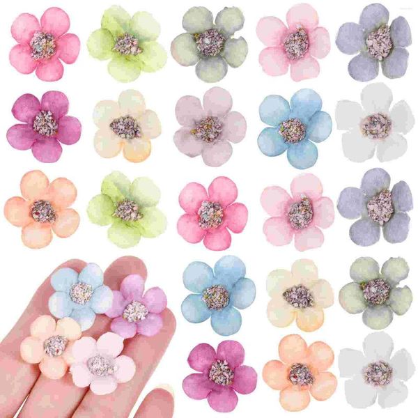 Flores decorativas 50 pçs flor artificial diy artesanato material mini seda em massa decoração de casamento pequena cabeça de casa decoração pano