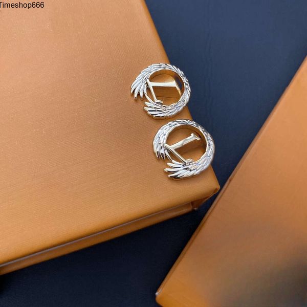 Designer di marca di lusso semplice scritta placcata in oro 18 carati geometria del chiodo famosi orecchini di perle di cristallo rotondi da donna con strass gioielli per feste di nozze