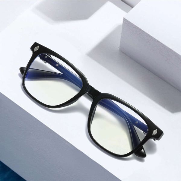 Designer Ch Cross Glasses Frame Chromes Occhiali da sole di marca per uomo Donna Trendy Round Face Tr90 Eye Male Protection Heart Montature per occhiali di lusso 2024 Inyb
