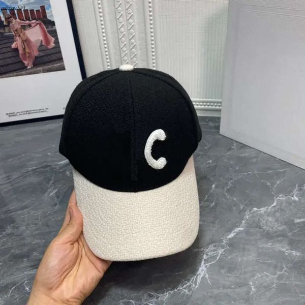Yeni Street Fashion Beyzbol Kapakları CE Mens Tasarımcı Kadınlar Spor Kış Kıyısı Kova Şapka Kapağı Açık Soild Hut D229261F