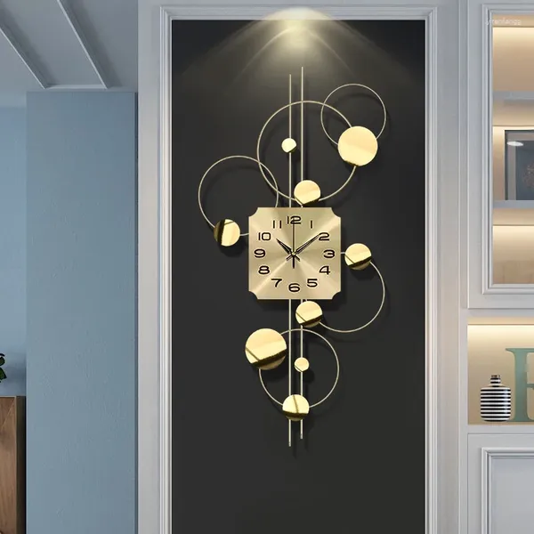 Orologi da parete Orologio di design moderno in metallo oro lusso unico orologio silenzioso creativo ed elegante decorazione del soggiorno Relogio De Parede