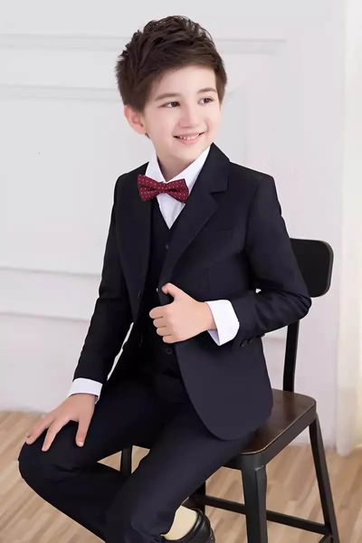 Костюм с цветочным принтом для мальчиков, детский черный костюм-смокинг для фортепиано 007, свадебный смокинг для подростков, детский выпускной костюм на день рождения 231228