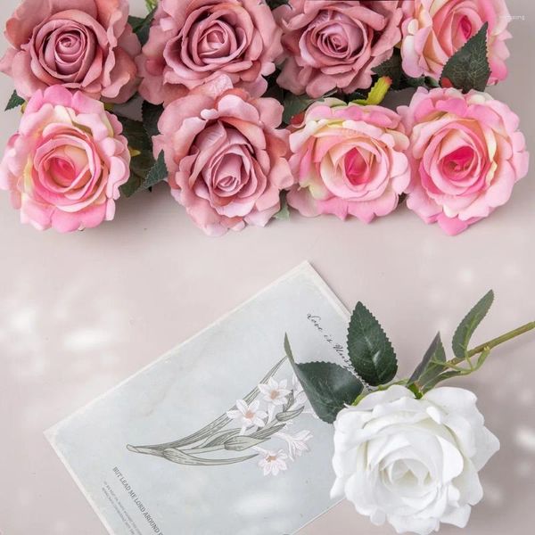 Fiori decorativi Oc'leaf Personalizzazione Supportata Fiore artificiale Gambo corto Bouquet di rose vellutate a testa singola per la festa di nozze domestica fai da te