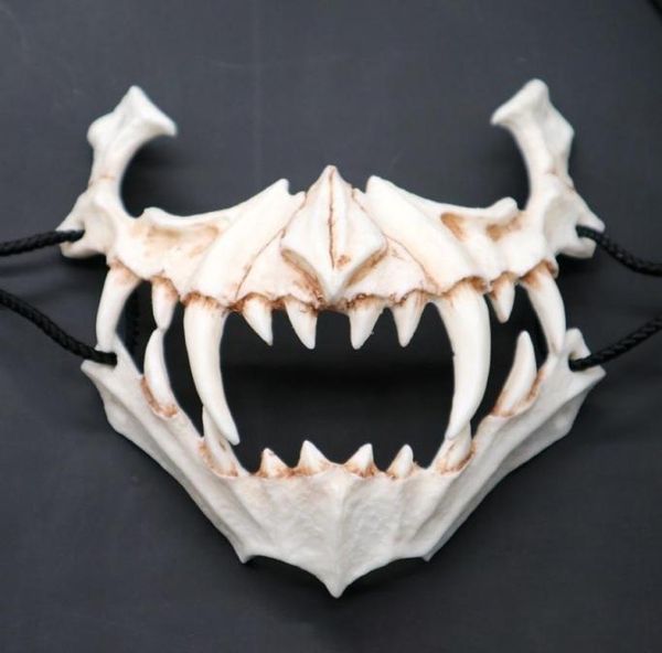 Máscara metade animal dentes longos demônio samurai máscara de osso branco tengu dragão yaksa tigre resina máscara cosplay t2005092610502