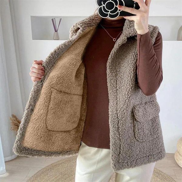 Gilet da donna Gilet di lana di agnello finto Cappotti Donna Serbatoi caldi invernali Gilet spessi di peluche Giacche coreane senza maniche Capispalla casual Top