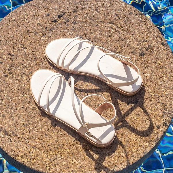 Sandálias sapatos romanos mulher estreita banda gladiador dedo do pé aberto tornozelo cinta plana praia sandalias 2023 verão cruz sandales femmes