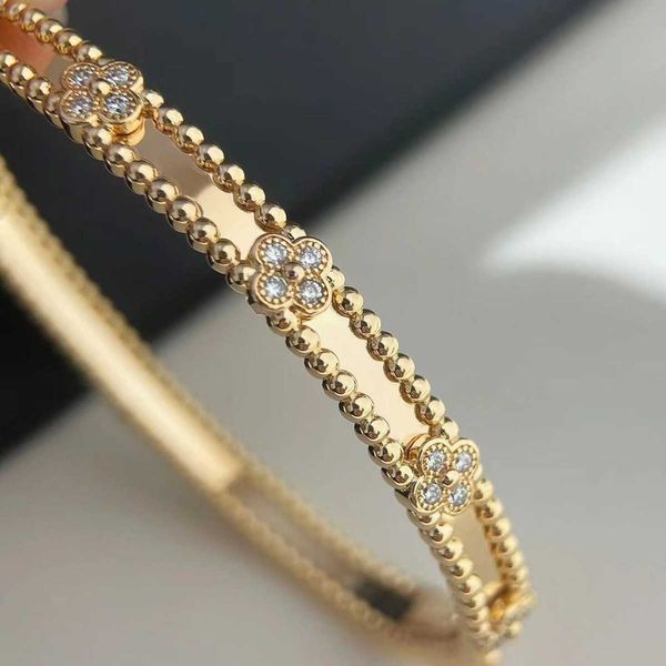 Bracciale di lusso di design Van Clover in oro 18 carati con cristalli scintillanti e diamanti Simbolo supremo di amore e protezione, un regalo perfetto per donne e ragazze O0nl