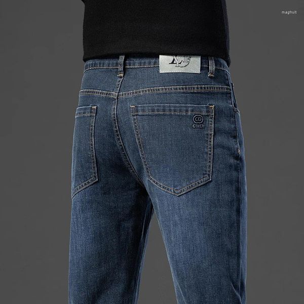 Jeans da uomo Stile classico Abbigliamento casual Cotone elasticizzato Comodi pantaloni dritti Pantaloni in denim maschile grigio nero alla moda