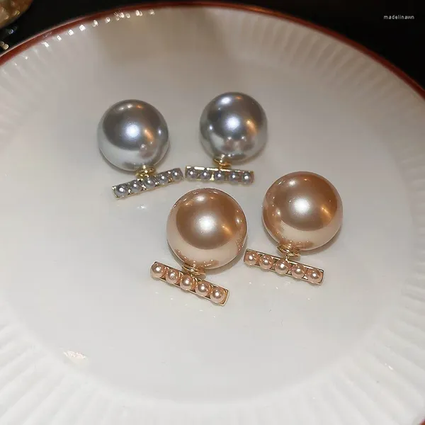 Orecchini a bottone 2023 coreano squisito temperamento di perle semplicità geometria della moda gioielli da donna di lusso senior
