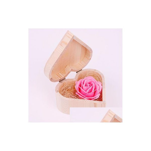 Bomboniera Fiore di sapone di San Valentino con scatola di legno a forma di cuore Bouquet Saponi fatti a mano alla rosa per i regali dell'amante del matrimonio di giorno Gga3061 Drop Dhjms