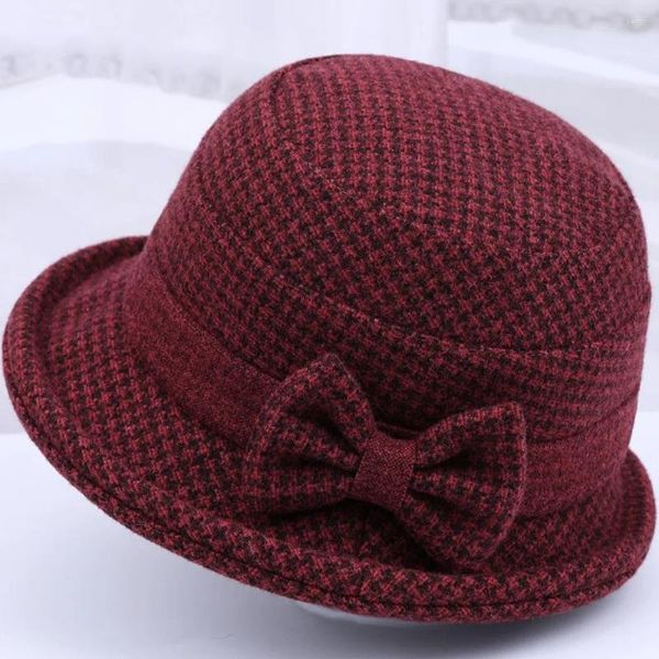 Berets Dacron Winter Warm Basin Hat Elegant Bow Knot Plüsch Woolen Cap Fisherman's Cloth