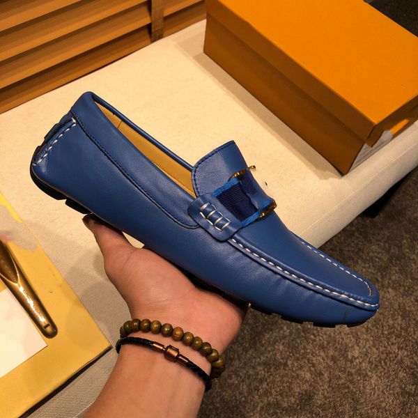 2024 Üst Model Erkekler Tasarımcı Loafers Elbise Ayakkabı Yeni Moda Gündelik Deri Ayakkabı Glossed Later Loafer Siyah Beyaz Spor Ayakları Boyutu 38-46