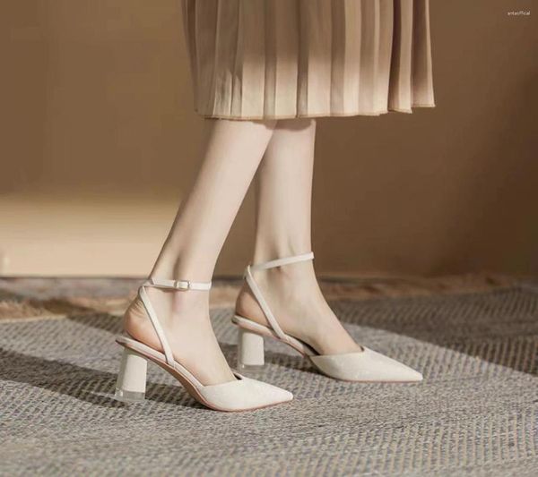 Scarpe eleganti da damigella d'onore femminile bianco latte punta francese tacchi da donna grosso panino da sposa