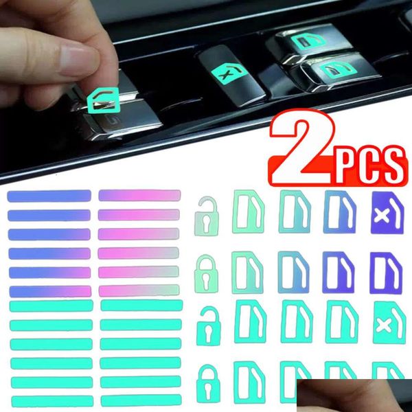 Altri accessori interni 1/2 pezzi Colorf adesivi per pulsanti luminosi per auto adesivi per interruttori per alzacristalli adatti a vari modelli Drop Del Dhjjb