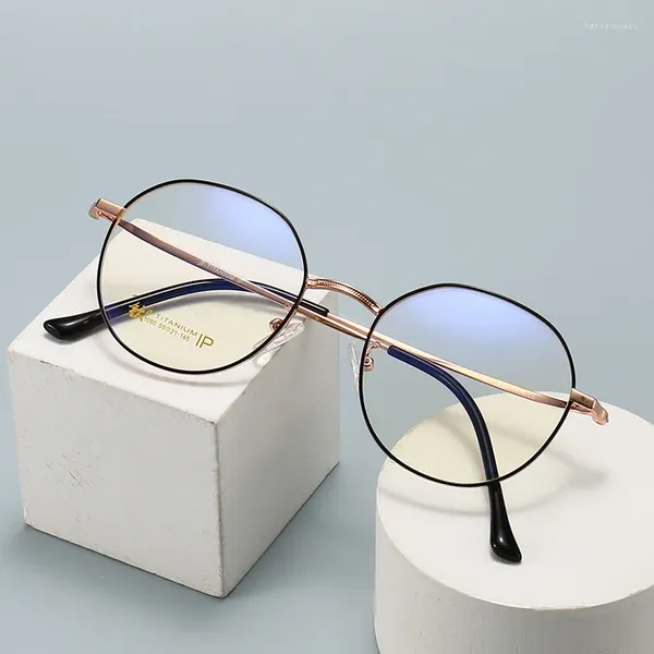 Produttore di occhiali da sole Montatura per occhiali in titanio per uomo e donna Ovale retrò Personalizza lenti ottiche da prescrizione