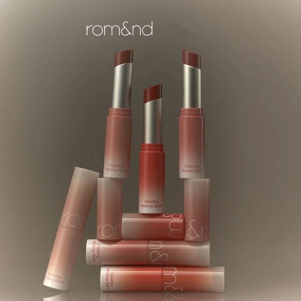 Balsamo fondente Romand Glusting 15 colori Rossetto gelatinoso Bagliore acquoso Liscio setoso Donna Bellezza Trucco labbra Cosmetici professionali 231229