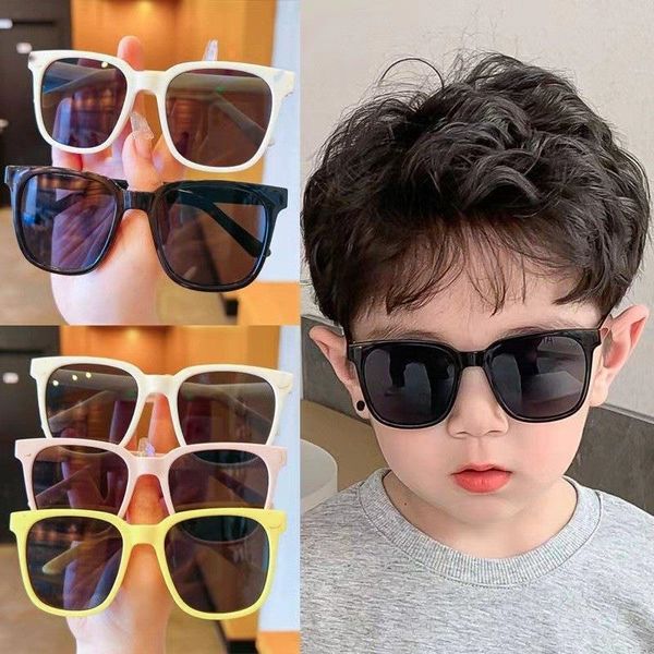 lusso Cool 6-15 anni occhiali da sole per bambini occhiali da sole per bambini ragazzi ragazze moda occhiali rivestimento lenti protezione UV 400 con custodia