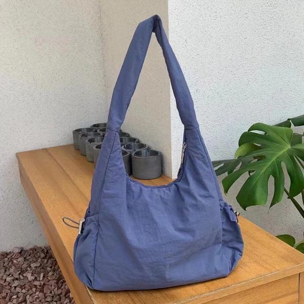 Abendtaschen Koreanische Casual Hobos Puffer für Frauen Luxus Designer Handtasche und Geldbörsen 2024 Polyester Tuch Plissee Unterarm Schulter