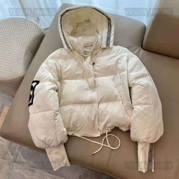 Piumino da donna di design per canale Autunno e inverno Piumino da donna Cappotto Ricamo c Risvolto Cerniera con cappuccio Casual Corto Piccolo Parka Doppia c felpa con cappuccioBJ03