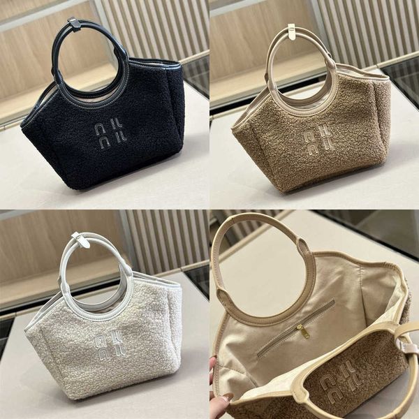 mium m-u Moda Designer di lusso Borsa a tracolla da donna di qualità Borsa da uomo Borse a tracolla Borsa morbida in peluche Borsa a tracolla Borsa famosa