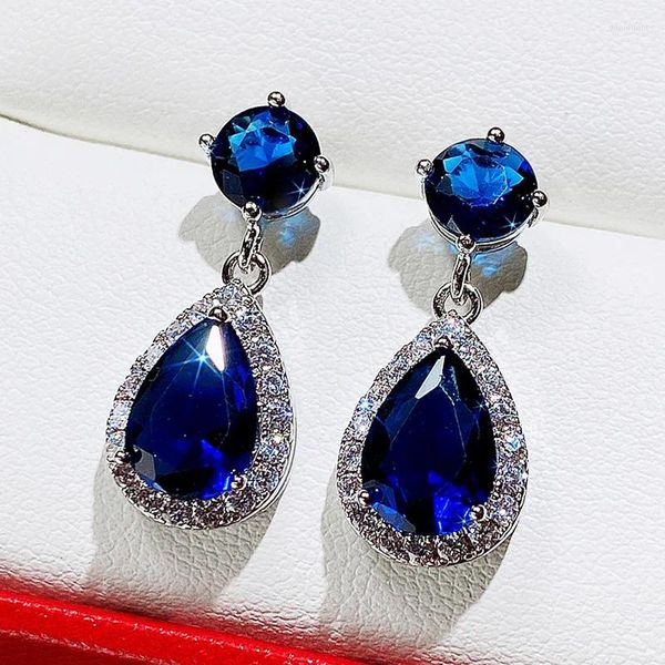 Orecchini pendenti Huitan Classic Teardrop Cubic Zirconia per le donne Temperamento Accessori da donna eleganti Gioielli per l'eternità del partito