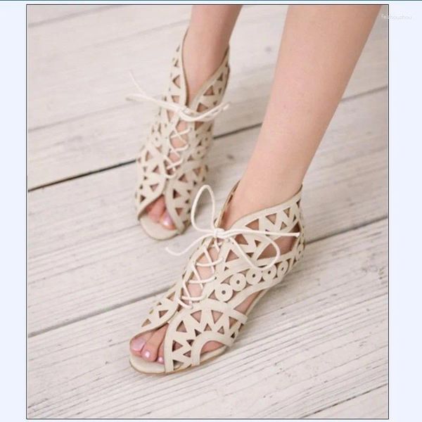 Sandalen aushöhlen Frauen Gladiator Vintage Lace Up Low Heel Wedges Sommerschuhe für Frau offene Zehen Reißverschluss