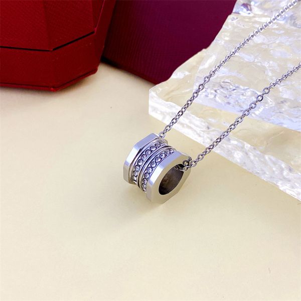 Liebe Halskette Designer für Frauen Luxus zierliche Silberkette Kreis Diamant Anhänger Halsketten wasserdicht Doppelring Modeschmuck Damen Herren Initial Halskette