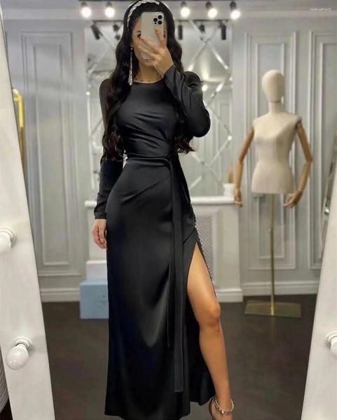 Casual Kleider Cutubly Satin Lange Prom Sommer 2023 Elegante Spitze Up Split Abend Vestidos Für Frauen Geburtstag Party Club Nacht aus