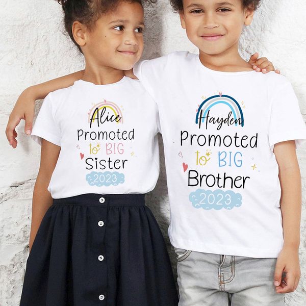 Kleidungssets Personalisierter Name zur großen Schwester Bruder 2023 befördert Kinder-T-Shirt Baby-Ankündigungshemden Weiße Kurzarm-Jungen-Mädchen-Oberteile 230630