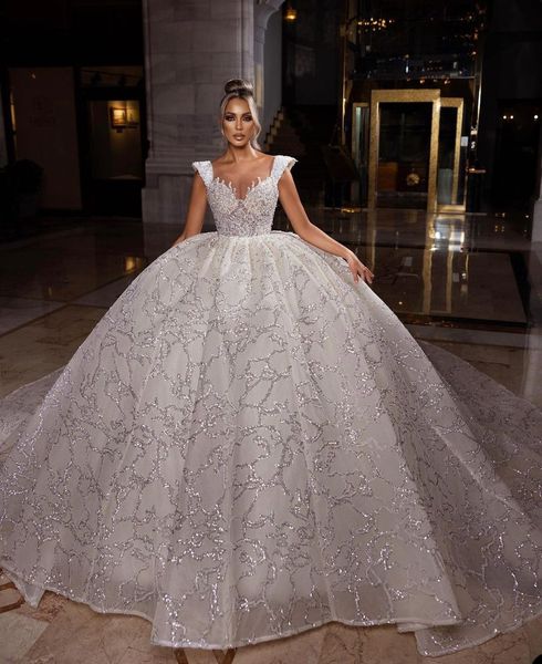 Glamouröse Ballkleid-Brautkleider, glänzende Bewerber, hohe Taille, Perlen, Kapellenkleid, Überröcke, Brautkleider, maßgeschneidertes Brautkleid in Übergröße, Vestidos De Novia