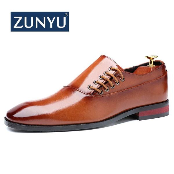 Stivali Zunyu Fashion Business Dress Men Scarpe Nuova Classic in pelle da uomo Scarpe Slip Slip on Dress Shoes Men Oxfords Times 3748