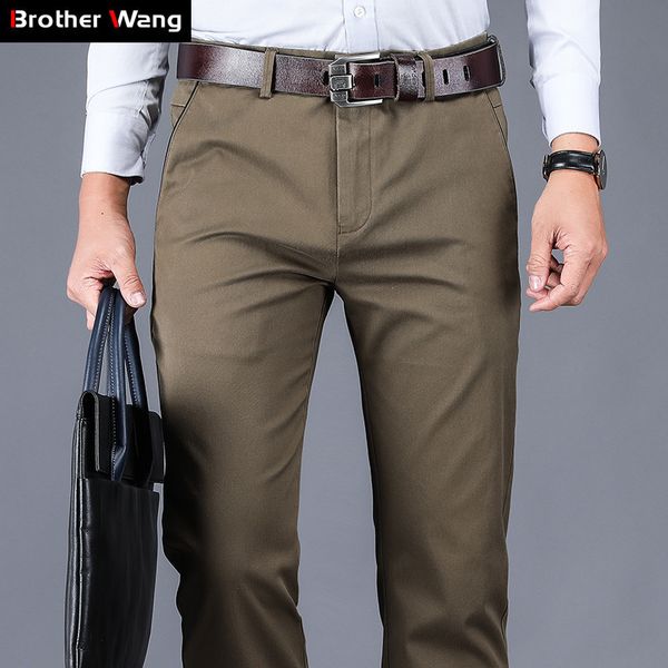 Pantaloni da uomo 4 colori 98 cotone casual uomo classico stile dritto pantaloni larghi a vita alta elastici abbigliamento maschile di marca 230630