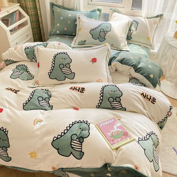 2023 Set da letto a quattro pezzi per bambini Autunno e inverno Latte corallo Lenzuolo copripiumino a doppia faccia Plus Biancheria da letto per bambini in peluche