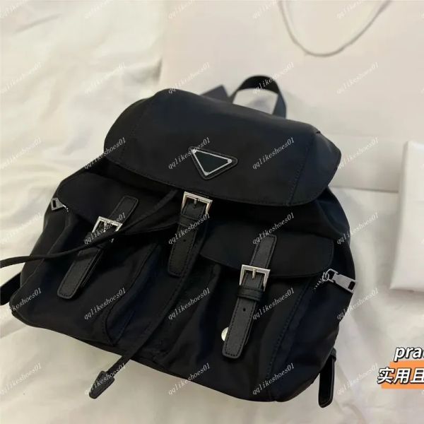 Borse a tracolla classiche unisex Zaino in nylon Prad Zaino nero Borse a tracolla con segno a triangolo Tasche multiple di buona qualità