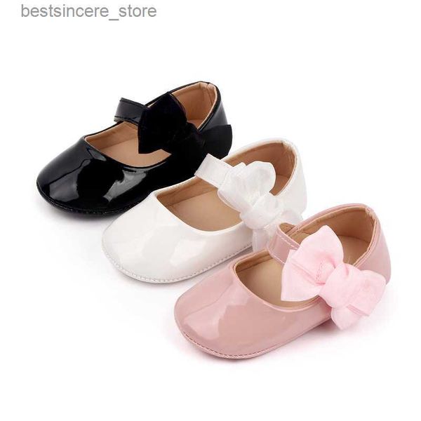 Yeni doğan bebek ayakkabıları erkek bebek kız ayakkabısı kız klasik bowknot lastik taban anti-kayma pu elbise ayakkabıları ilk yürüyüşçü yürümeye başlayan çocuk beşik ayakkabısı l230522